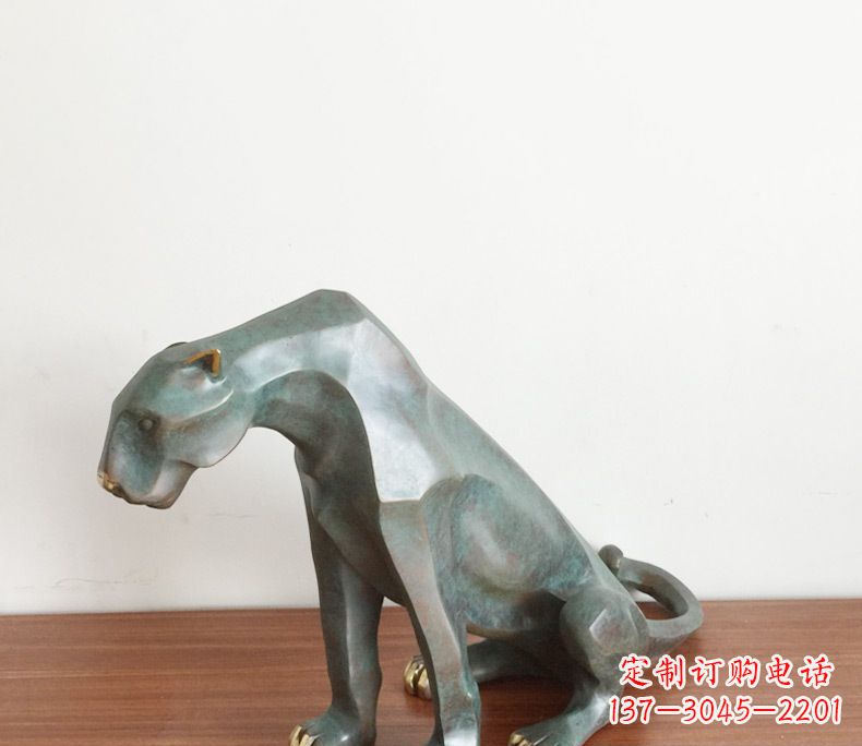 运城抽象豹子动物铜雕