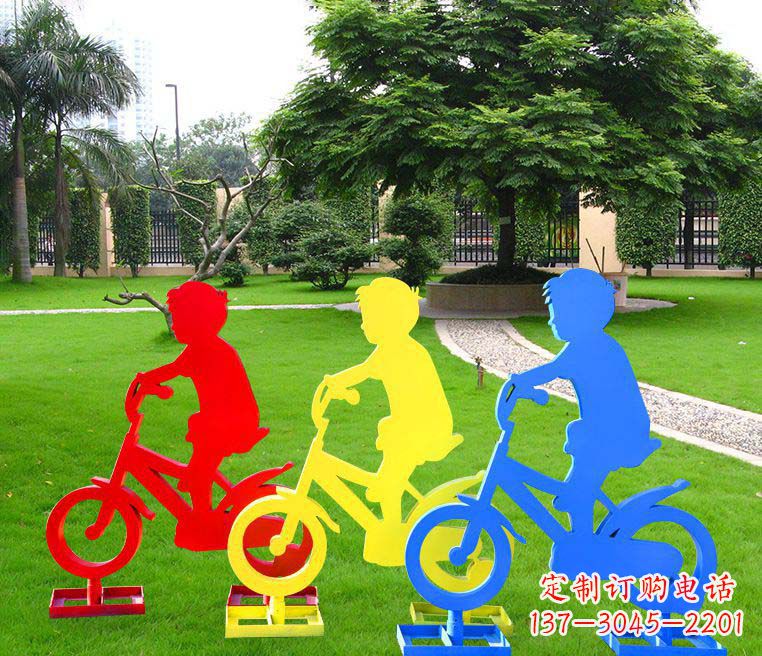 运城抽象男孩骑单车雕塑