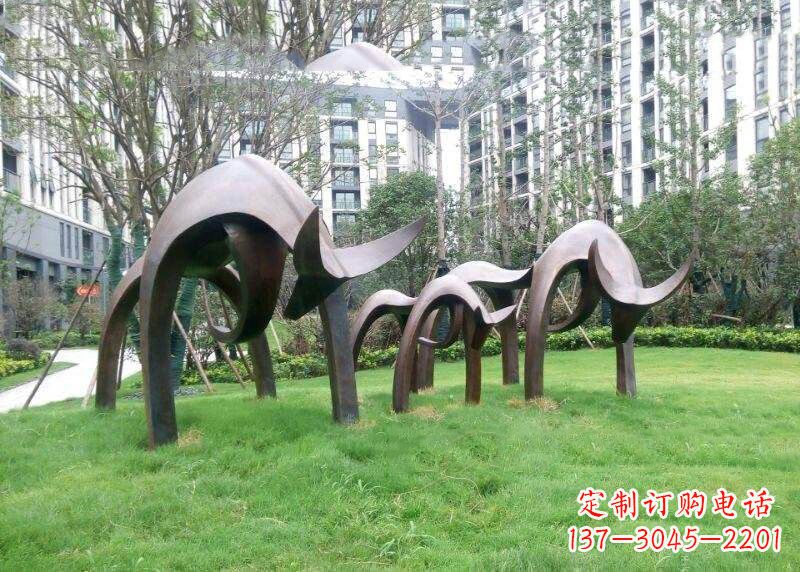 运城抽象牛铸铜雕塑-小区园林草坪动物摆件