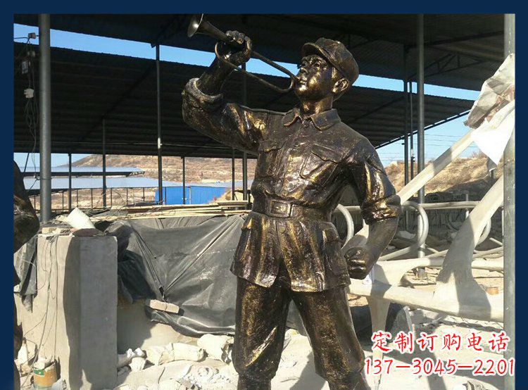 运城吹冲锋号的八路军铜雕