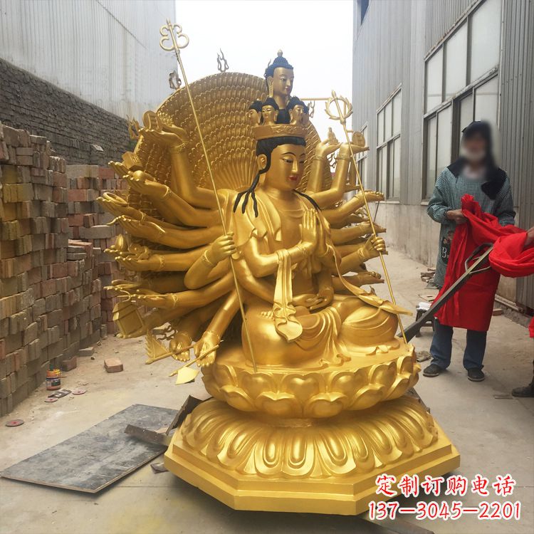 运城纯铜鎏金千手观音雕塑