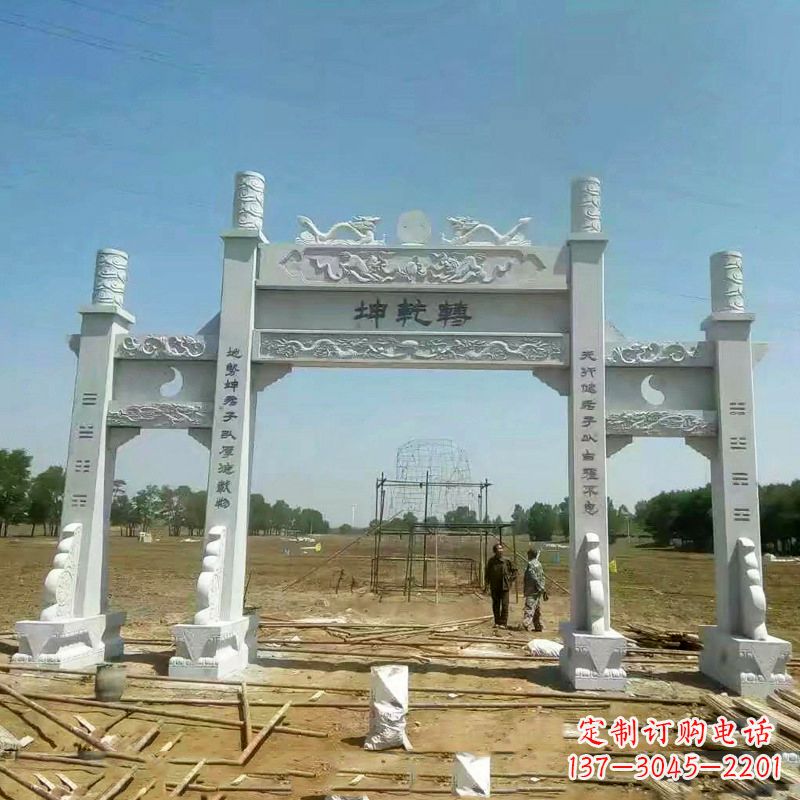 运城村庄无楼石雕牌坊