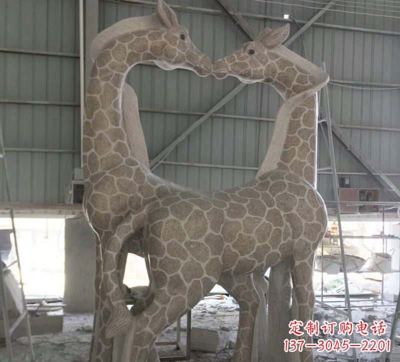运城大理石公园长颈鹿雕塑
