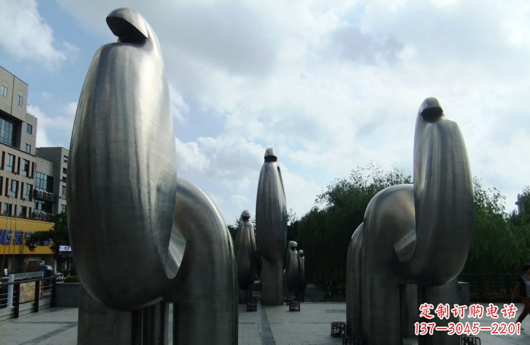 运城大型不锈钢抽象骆驼雕塑