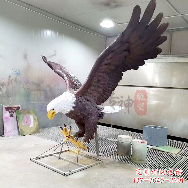 运城大型老鹰雕塑玻璃钢仿真雕塑