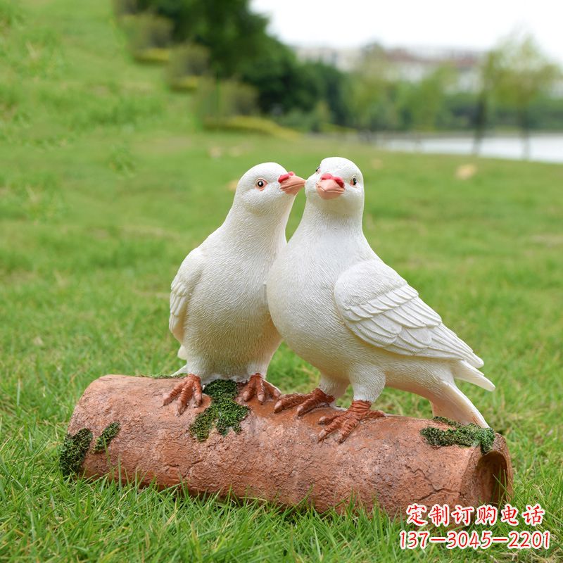 运城大学头顶和平鸽雕塑