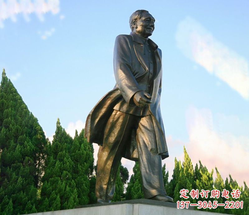 运城邓小平广场伟人铜雕
