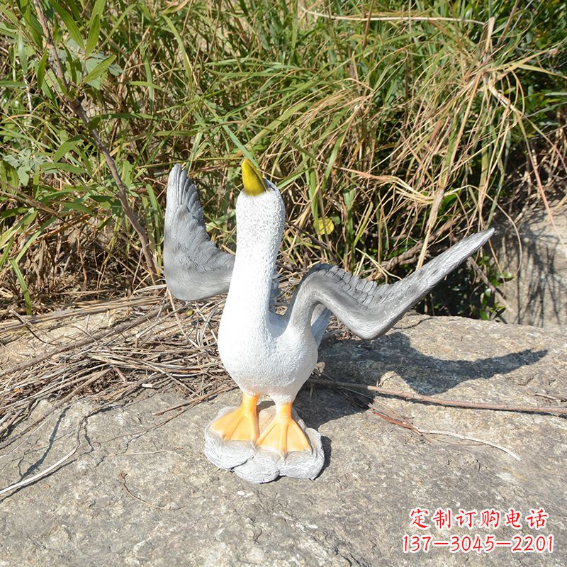 运城雕塑少女与和平鸽