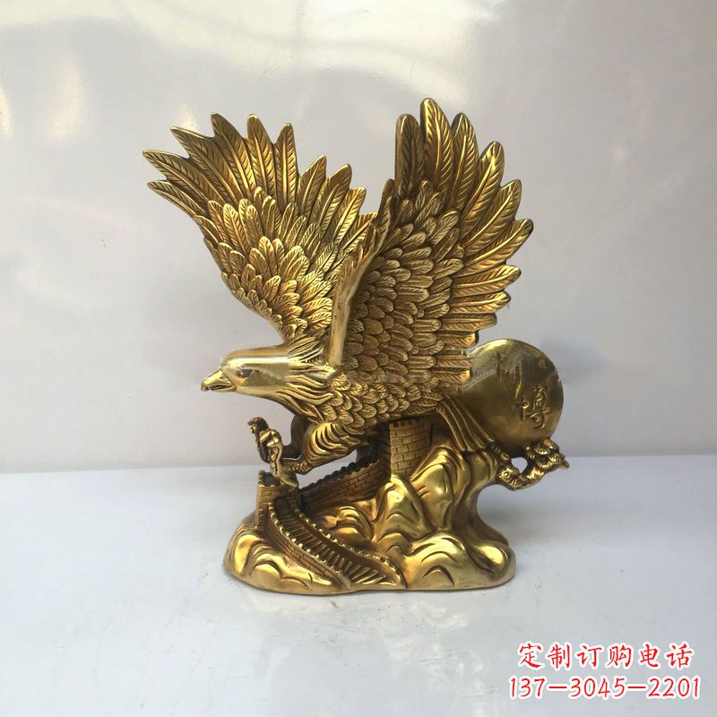 运城镀金铜雕老鹰雕塑摆件