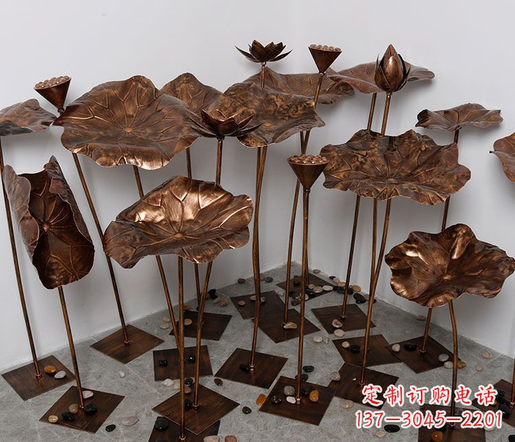 运城锻铜荷花景观雕塑