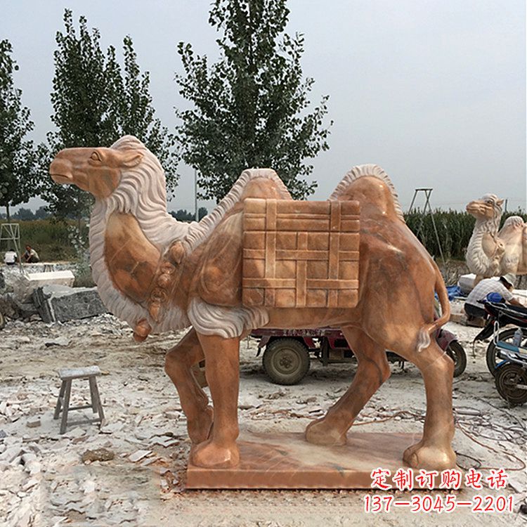 运城负重骆驼雕塑—晚霞之红