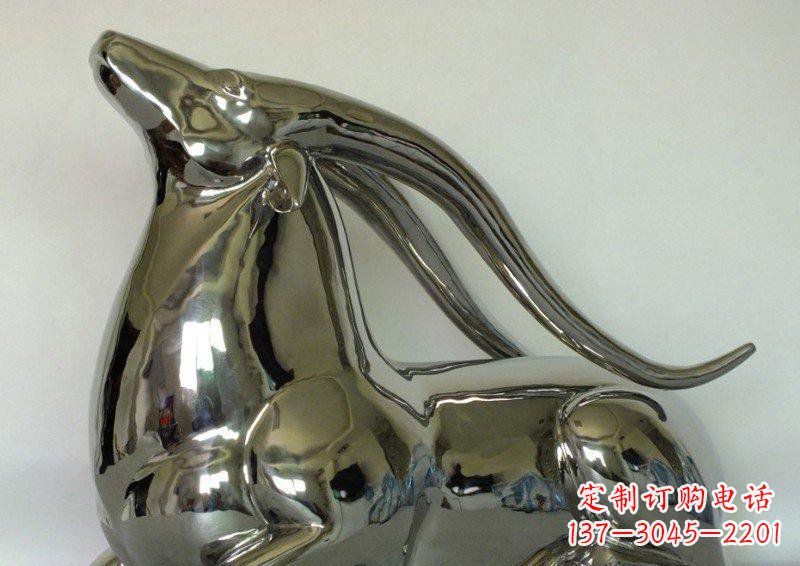 运城中领雕塑定制公园装饰不锈钢羚羊雕塑