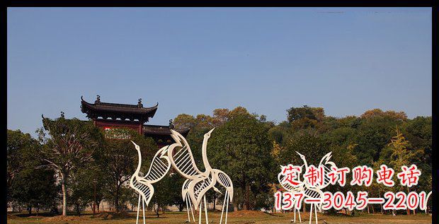 运城中领雕塑的精美不锈钢仙鹤雕塑