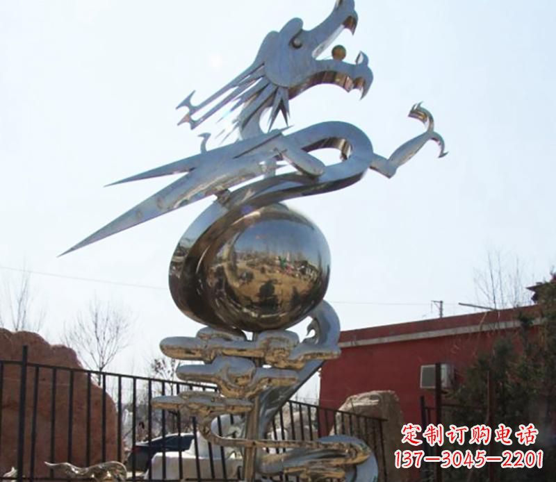 运城传统与现代完美结合的青铜龙雕塑