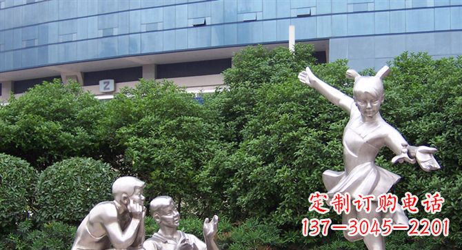 运城优质不锈钢学生人物雕塑