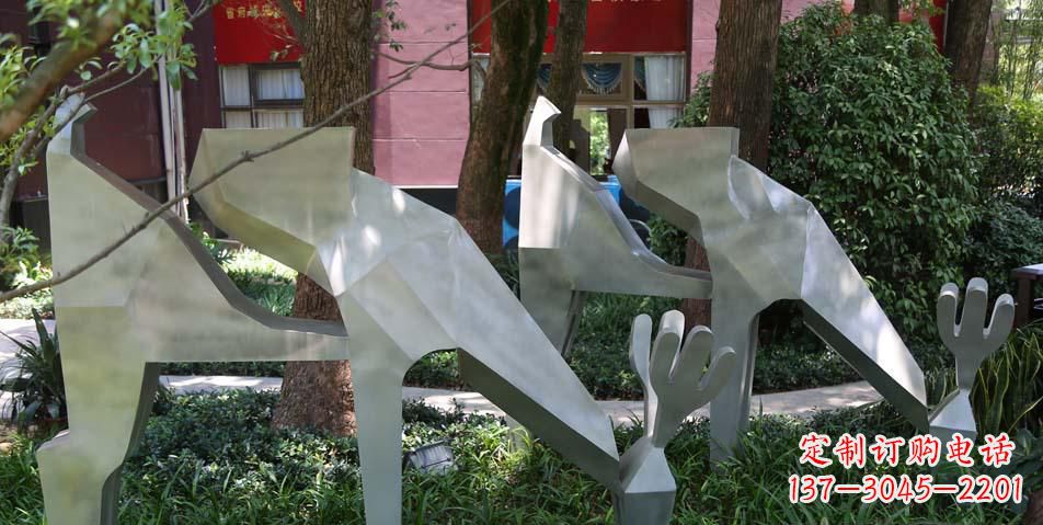 运城精美雕塑梅花鹿几何古典雕塑