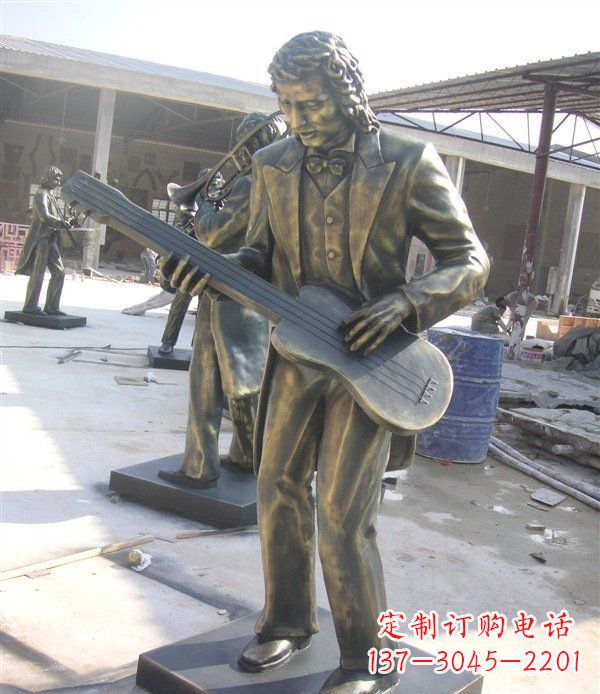运城西方人物铜吉他雕塑