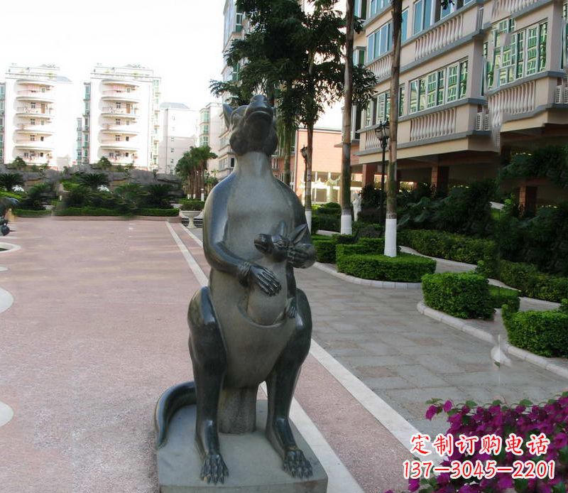 运城动物园礼品精美袋鼠雕塑