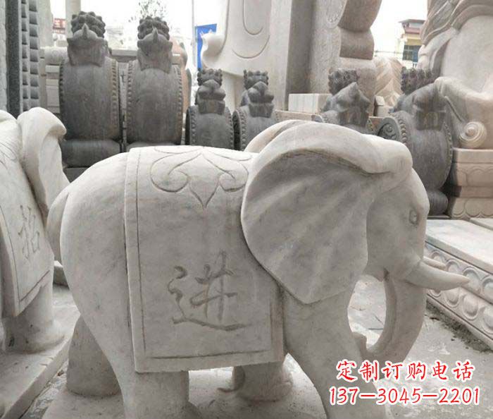 运城小象石雕塑,展现美丽的艺术风采