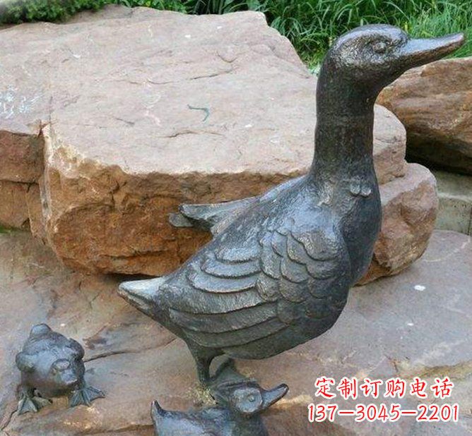 运城动物雕塑——精致铜质鸭子雕塑
