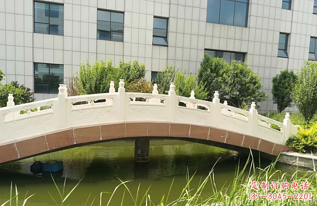 运城手工制作的汉白玉石拱桥雕塑