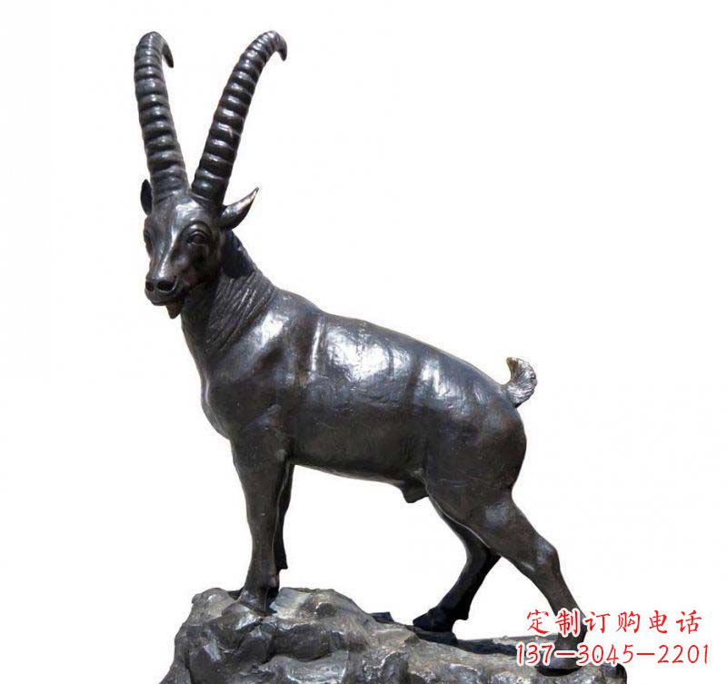 运城铜雕羚羊,精美外形及细节刻画精美