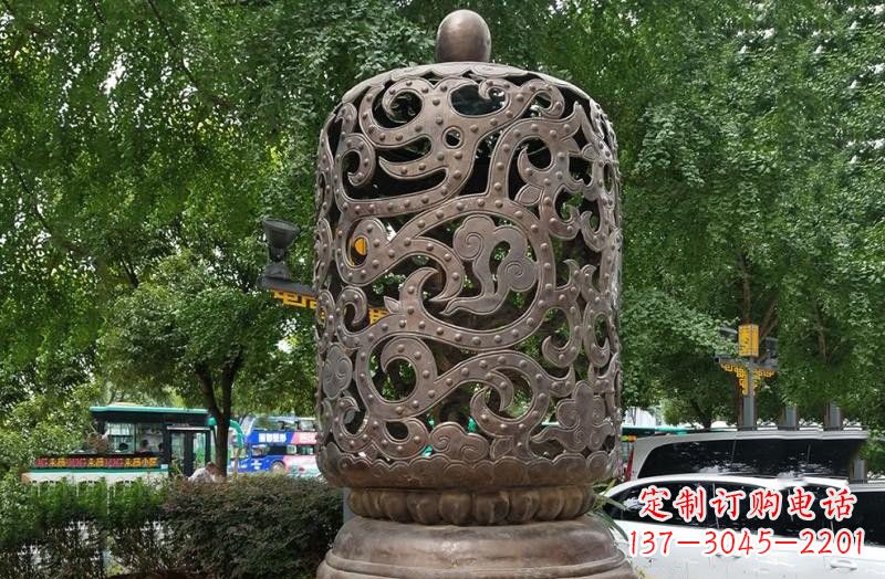 运城浪漫精致镂空灯笼铜雕