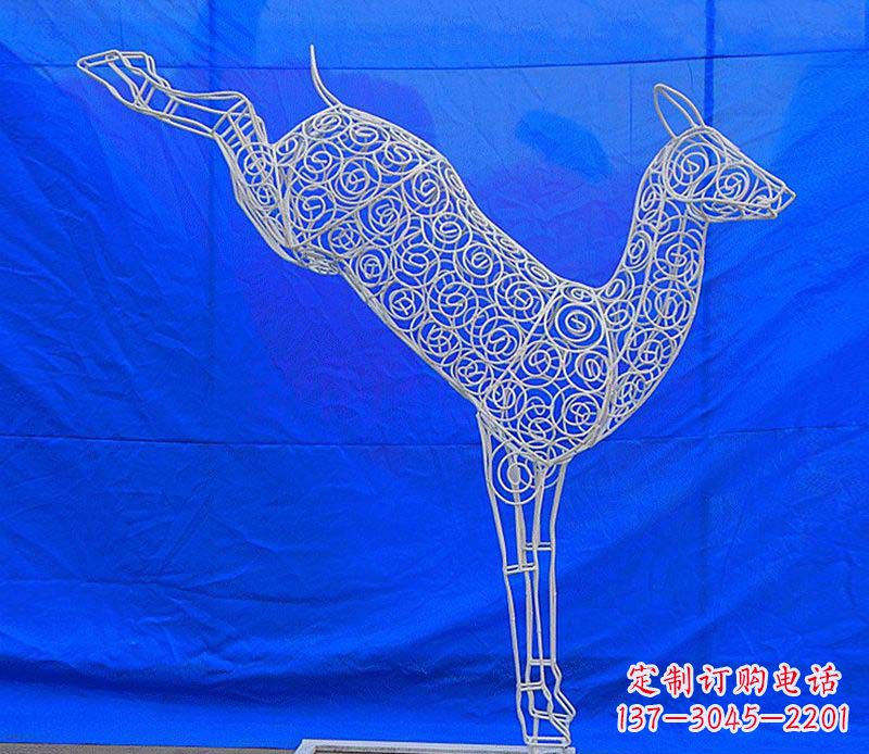 运城中领雕塑梅花鹿不锈钢镂空雕塑
