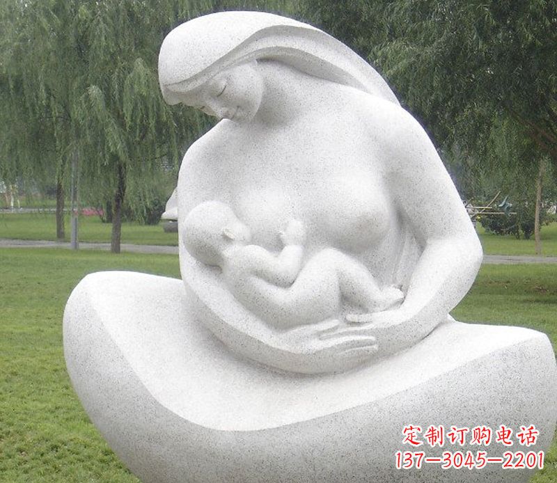 运城精美母亲喂奶石雕塑