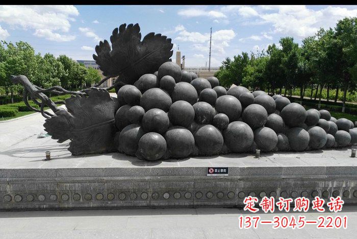 运城美轮美奂的葡萄铜雕塑