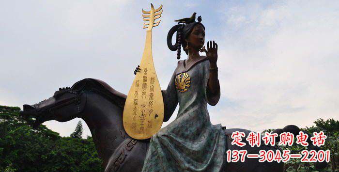 运城传统风情,精美古典的琵琶女铜雕