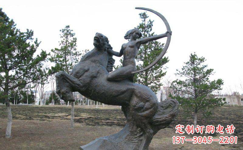 运城公园骑马女人射箭铜雕