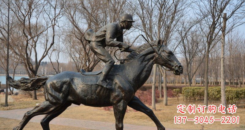 运城公园骑马的战士小品铜雕