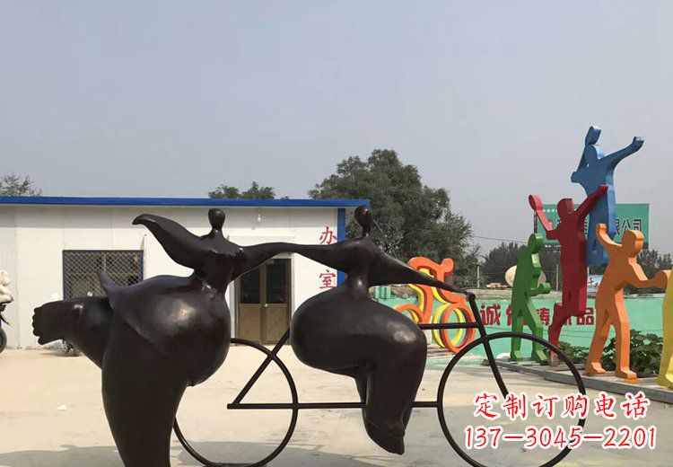 运城青春无悔,精致自行车雕塑