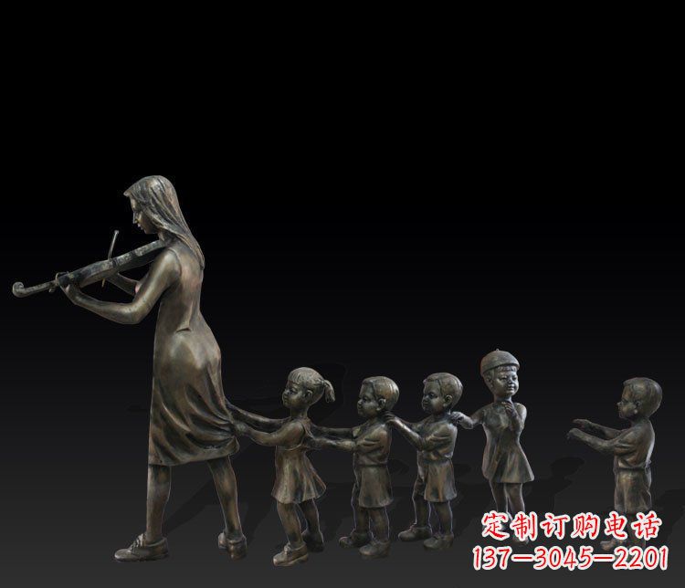 运城传统风格老鹰捉小鸡铜雕
