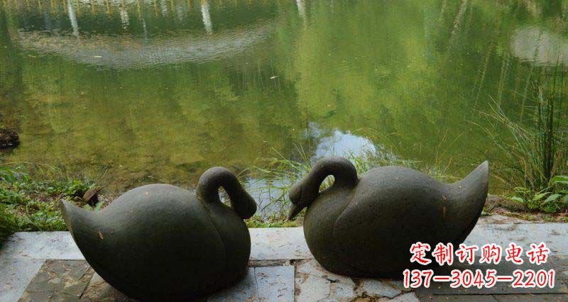 运城高雅优美的天鹅铜雕