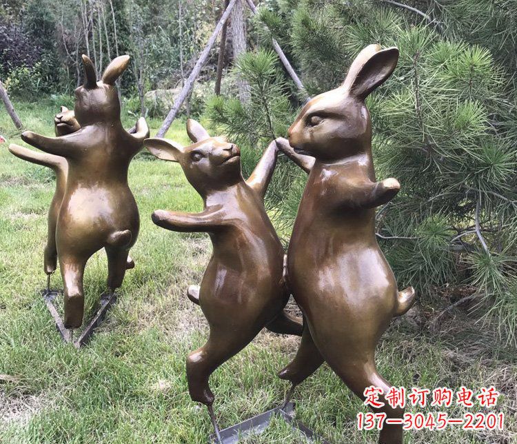 运城铜雕奔跑兔子动物雕塑