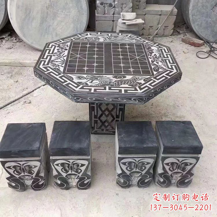 运城中领雕塑精美的石桌凳雕塑