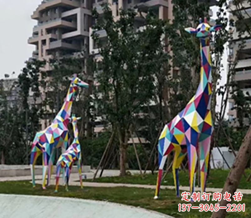 运城精美高雅的长颈鹿雕塑