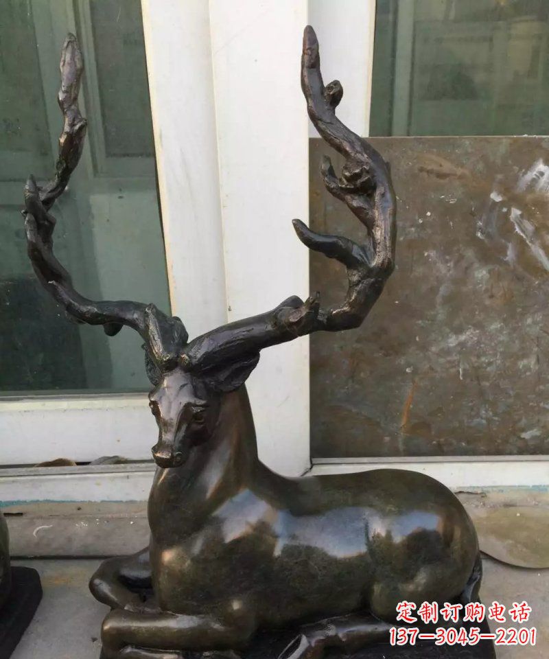 运城铸铜小鹿动物雕塑