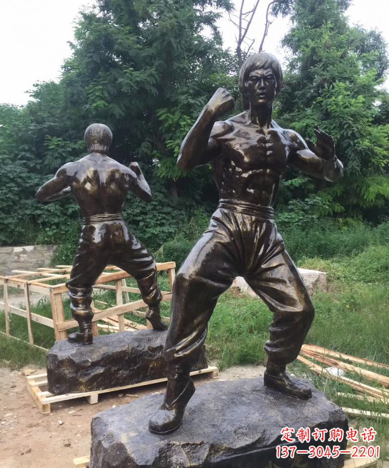 运城荣耀李小龙,经典之作——“功夫之王”铜雕塑