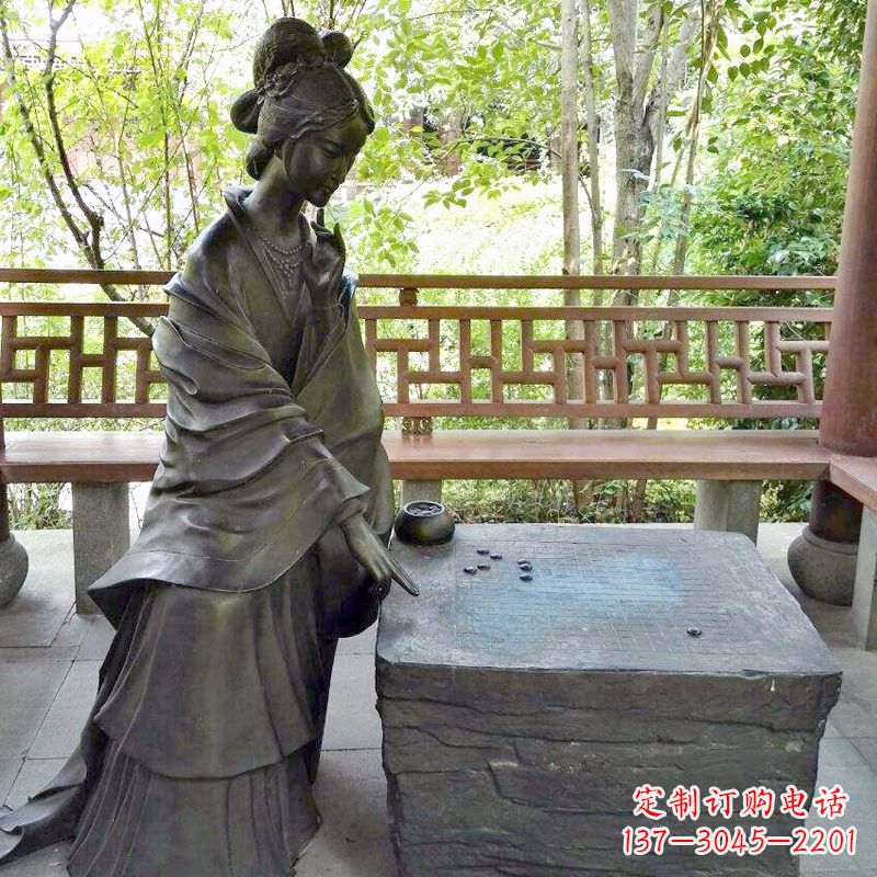 运城艺术精灵西施下棋情景雕塑
