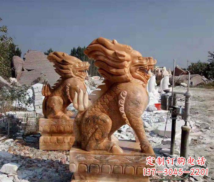 运城精美绝伦,古典神兽晚霞红石雕麒麟