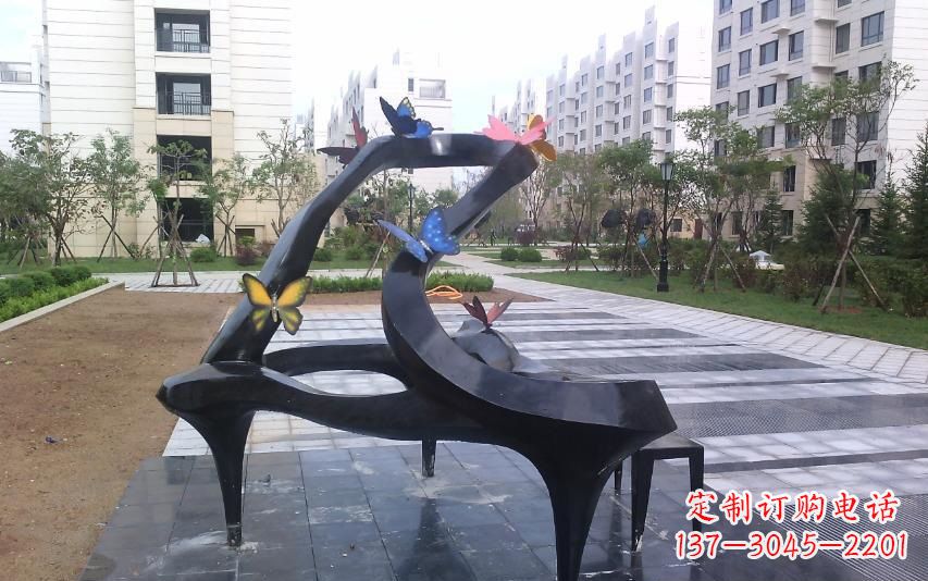 运城广场不锈钢抽象钢琴雕塑