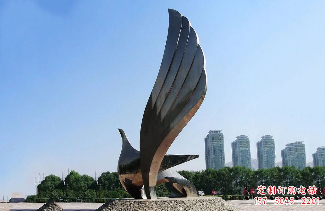 运城中领雕塑:不锈钢抽象鸽子雕塑