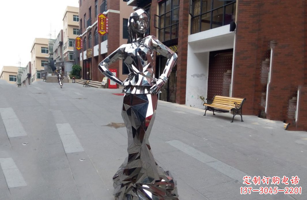 运城以美丽的姿态展示不锈钢美女雕塑