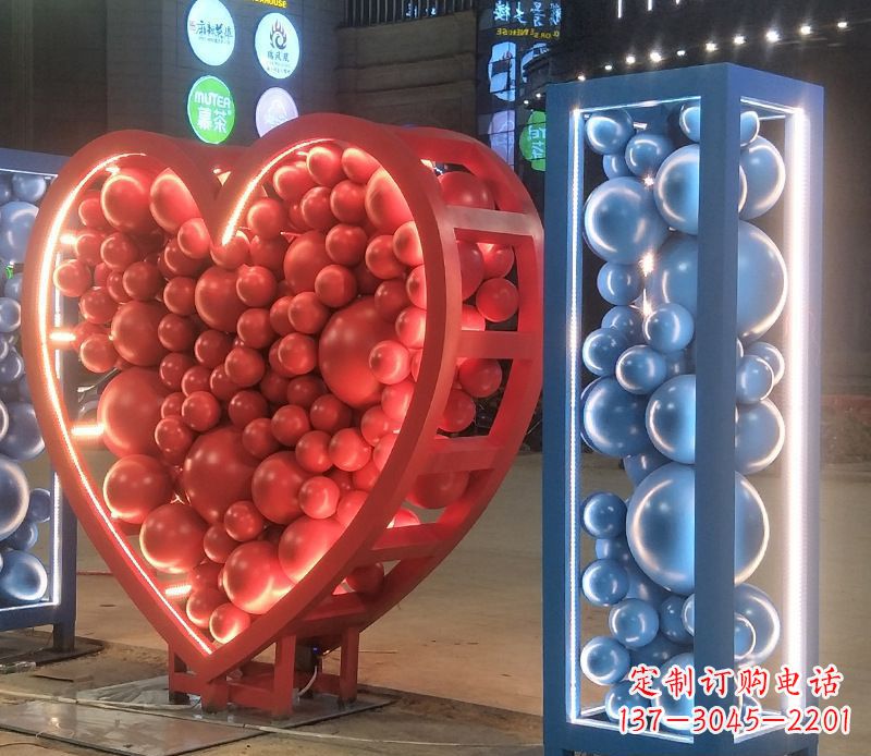 运城艺术级不锈钢字母雕塑