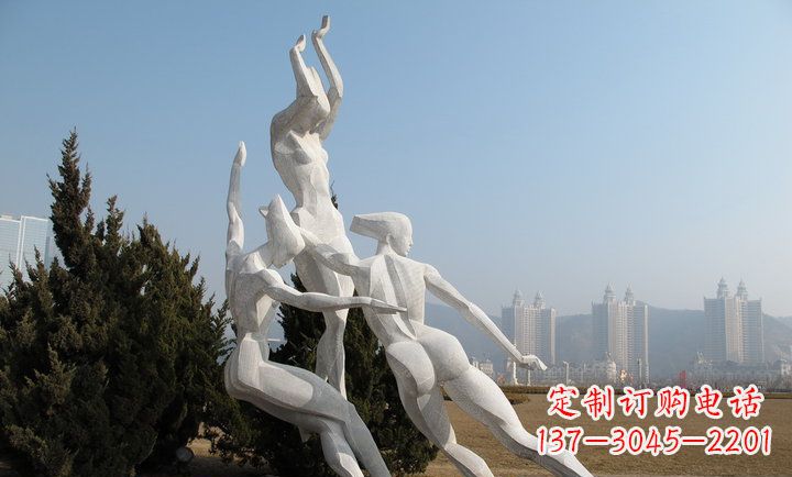 运城中领雕塑:优雅动人的不锈钢滑冰女孩雕塑