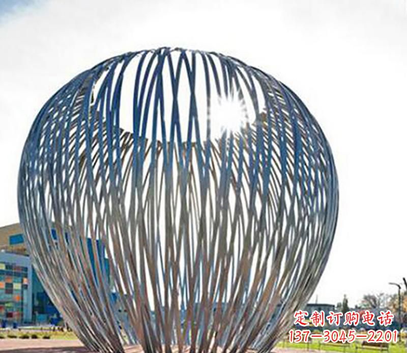 运城中领雕塑|铸就不锈钢树叶风雕塑