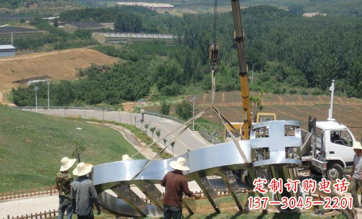 运城中领雕塑:高质量不锈钢竖琴雕塑